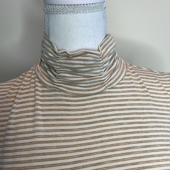 Jillian & Nicole Striped Sleeveless Ruched Turtleneck Top with Shimmer. EUC - Picture 2 of 8